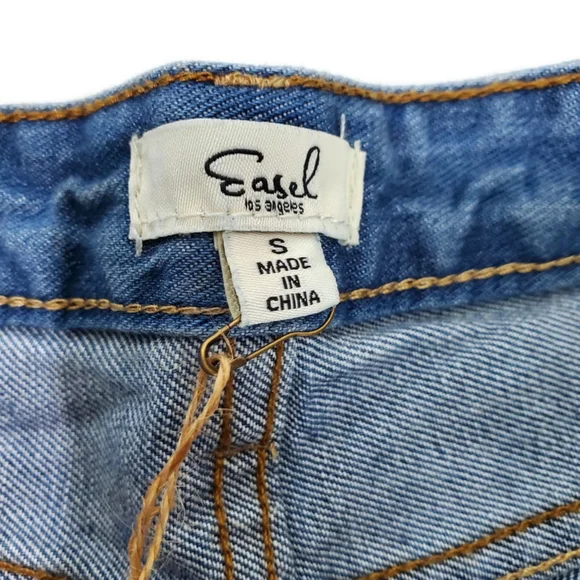 Easel Los Angeles Distressed Denim Shorts High Rise NWT Size Small Button Fly - Picture 8 of 11